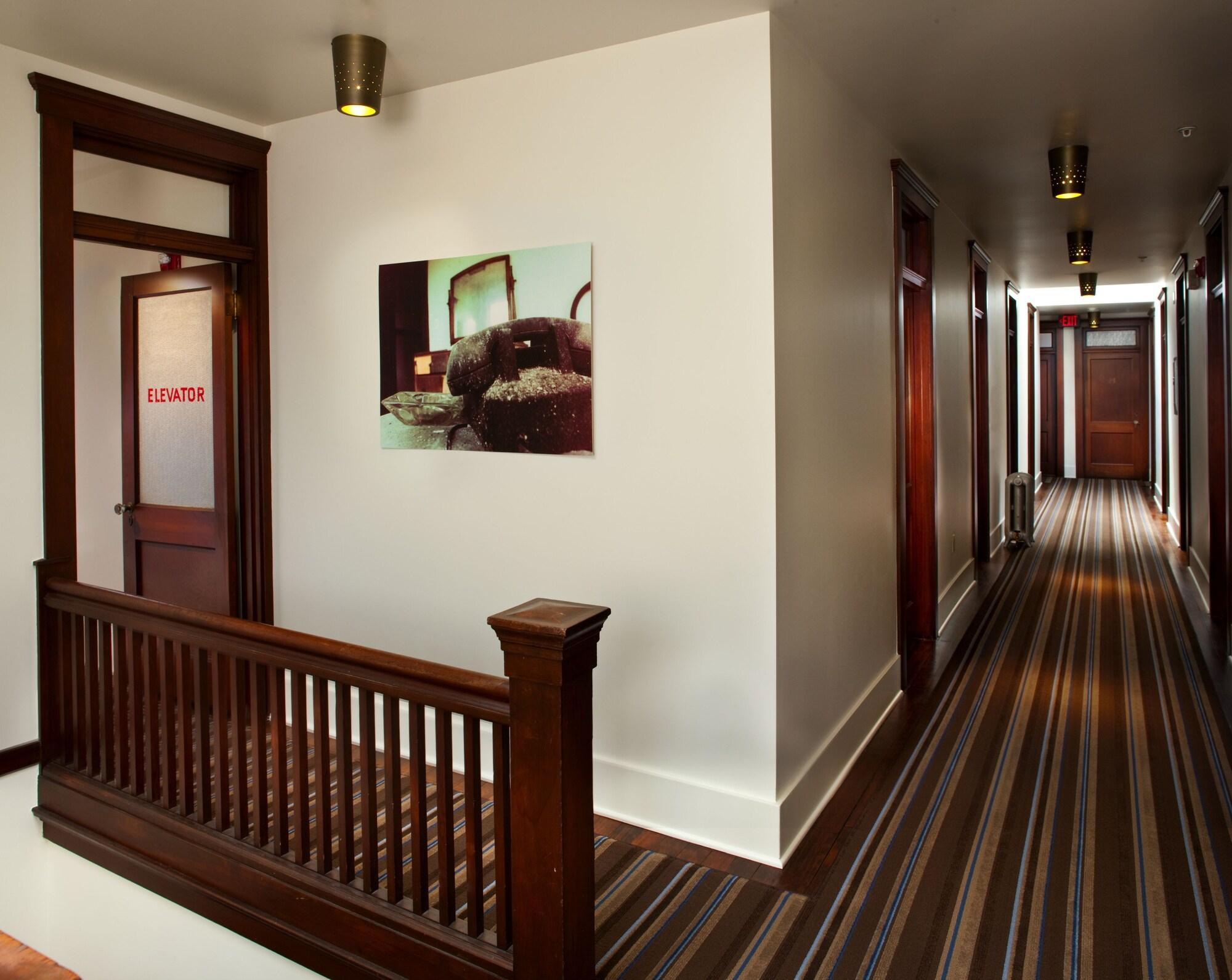Commodore Hotel Astoria Dış mekan fotoğraf