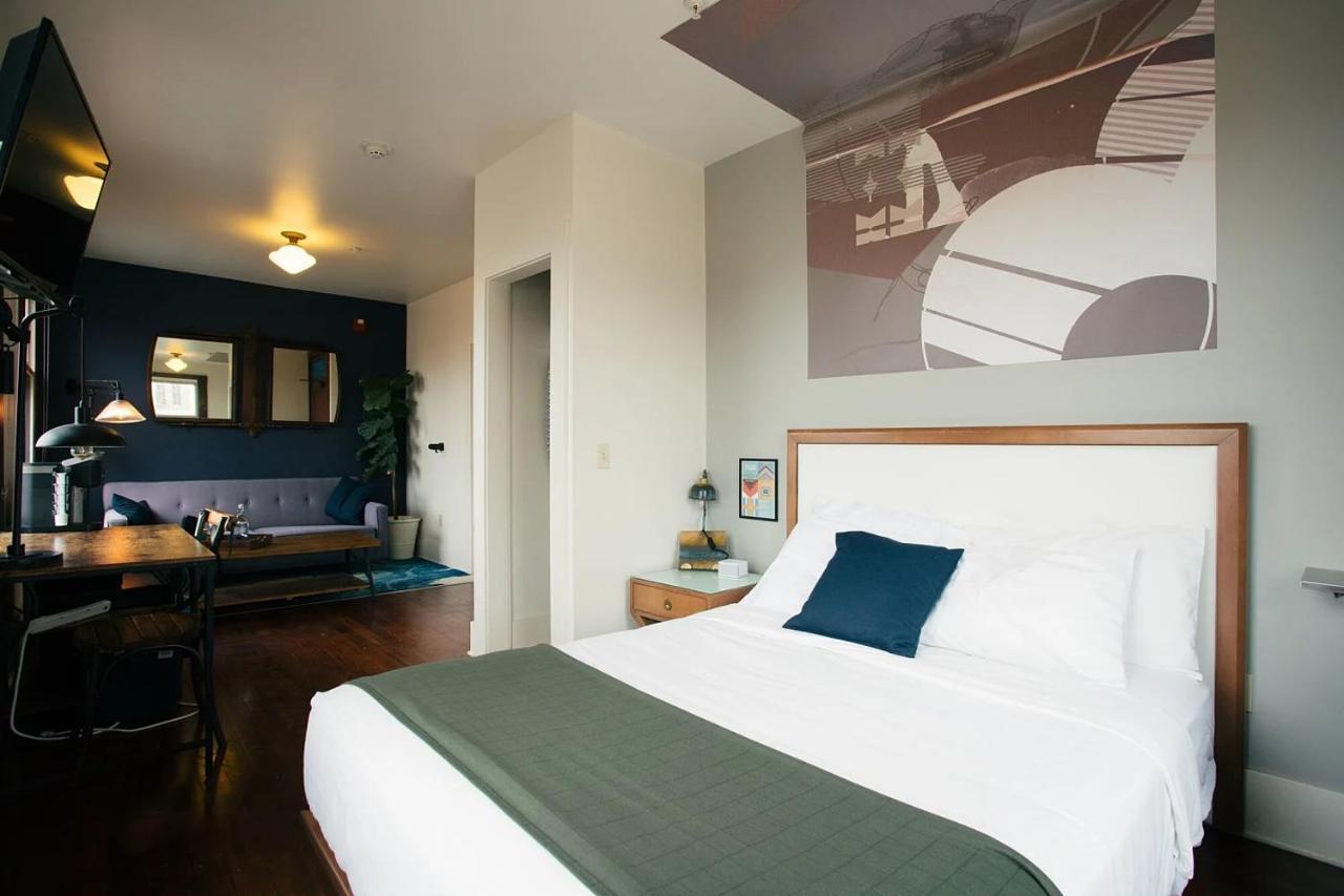 Commodore Hotel Astoria Dış mekan fotoğraf